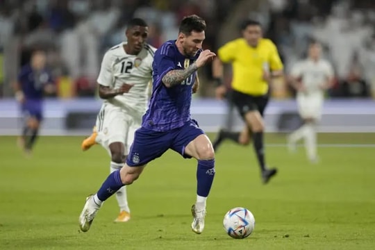 Argentina dội mưa bàn thắng vào lưới UAE