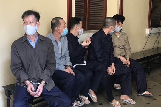 Băng nhóm dàn cảnh đụng xe để trộm cắp tài sản người đi đường lãnh án 30 năm tù