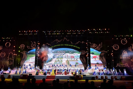 Khai mạc Festival Ninh Bình 2022 – Tràng An kết nối di sản