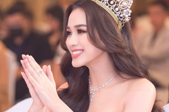 Hoa hậu Đỗ Hà lên tiếng về những ồn ào với công ty chủ quản
