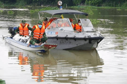 Tăng cường phòng, chống buôn lậu dịp cuối năm