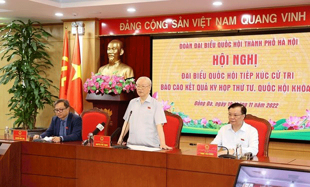 Cán bộ có sai phạm tự giác xin thôi việc, bồi hoàn lại tiền sẽ được xử lý nhẹ hơn