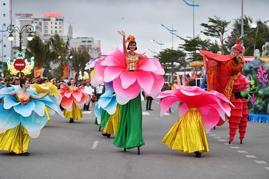 Sầm Sơn (Thanh Hóa) đón gần 7 triệu lượt khách, thu 14 nghìn tỷ đồng