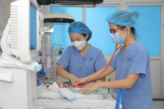 3 trẻ sơ sinh mắc sốt xuất huyết hiếm gặp