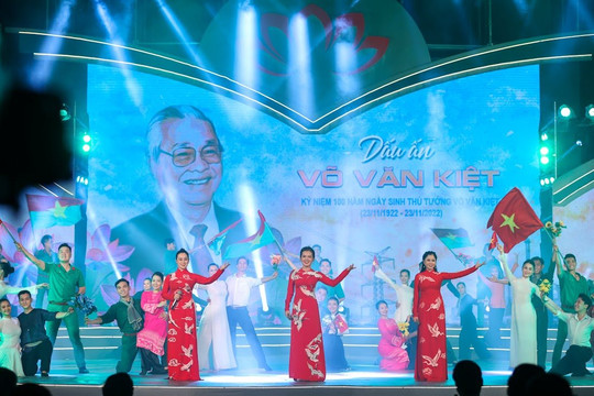 Thủ tướng dự các hoạt động kỷ niệm 100 năm Ngày sinh đồng chí Võ Văn Kiệt