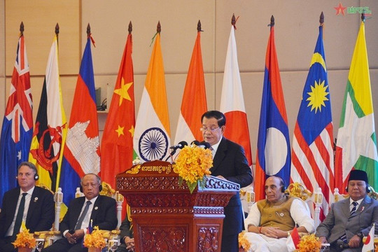 Thủ tướng Hun Sen chỉ ra 5 yếu tố để hiện thực hóa “nền an ninh hài hòa” trong khu vực ASEAN