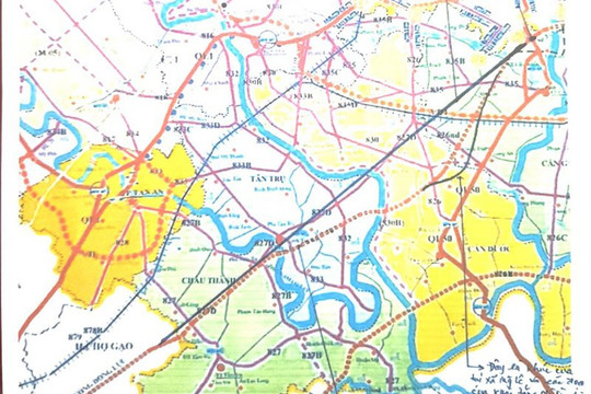 Long An: Gần 14km đường tỉnh 827E quy hoạch 100m nhưng cắm mốc giải tỏa 300m (!?)