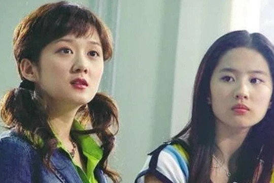 Jang Nara được mệnh danh là 'Thánh hack tuổi', khi chung khung hình với Lưu Diệc Phi liệu có vượt mặt được đàn em?