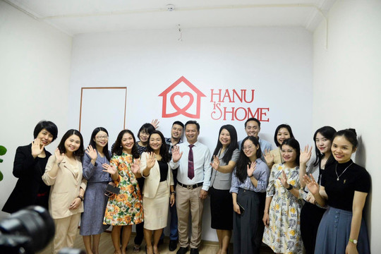 Đại học Hà Nội khai trương văn phòng tham vấn tâm lý học đường "HANU is home"