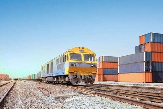 Tăng cường xuất khẩu hàng nông sản chính ngạch trên các tuyến đường sắt 