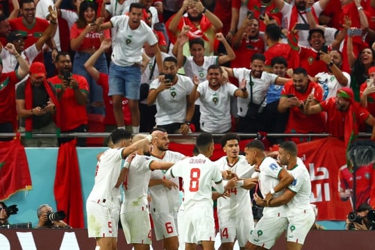 Morocco bất ngờ đánh bại Bỉ