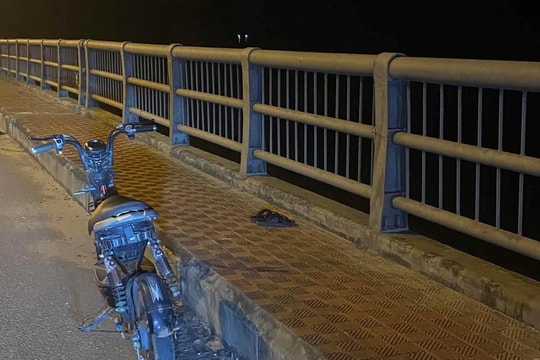 Tìm thấy thi thể nữ sinh lớp 9 trên sông Bồ