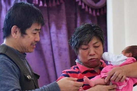 Cuộc sống dù khó khăn đến đâu cũng đừng xin cha mẹ già 2 điều này