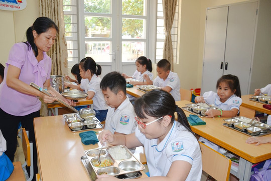 Tây Ninh tăng cường kiểm tra nguồn gốc thực phẩm trong nhà trường