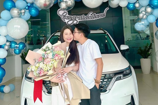 'Hot face' Thanh Trần tậu xe ô tô mới sau khi sinh con thứ ba