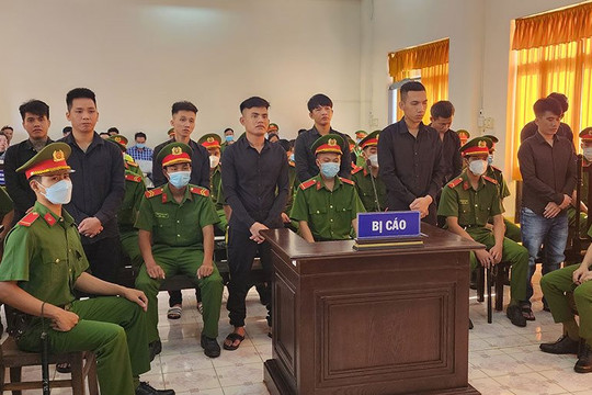 Giết và bắt giữ người trái pháp luật, 9 bị cáo ở Kiên Giang chia nhau 174 năm tù