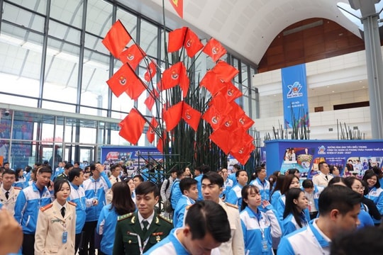 Hàng ngàn cây tre hiện diện trong triển lãm "Khát vọng cống hiến"