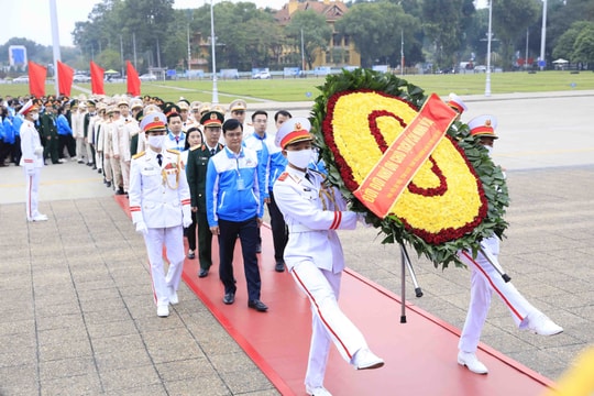 980 đại biểu Đại hội Đoàn XII báo công dâng Bác