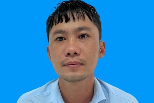 Lập công ty “ma” để buôn lậu ngà voi, vảy tê tê và xương sư tử