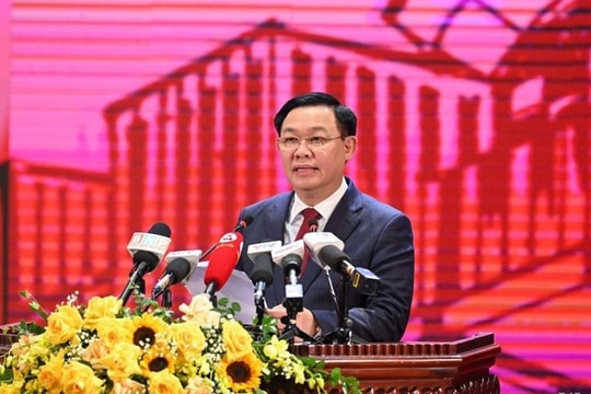 Chủ tịch Quốc hội Vương Đình Huệ: Khơi thông mọi nguồn lực cho phát triển văn hóa