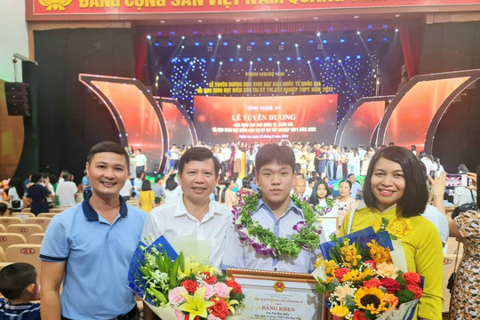 Trường THPT Hà Huy Tập: Tự hào 47 năm xây dựng và trưởng thành