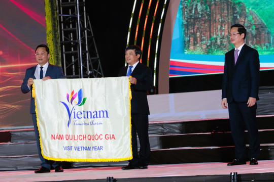 Bế mạc Năm Du lịch quốc gia 2022 và khai mạc Năm Quốc gia khởi nghiệp 2023