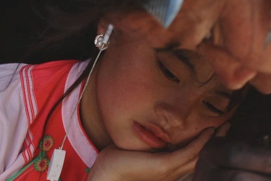 "Những đứa trẻ trong sương" - Giá trị phong tục truyền thống đan xen cuộc sống hiện đại