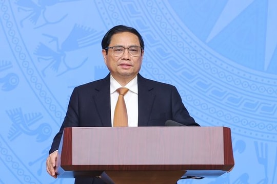 Thủ tướng: Tập trung lực lượng, dứt khoát không để dịch chồng dịch