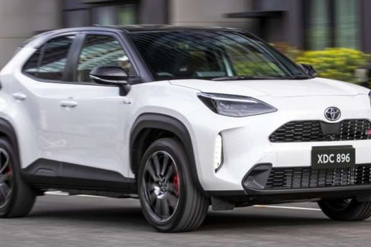 Toyota Yaris Cross GR Sport 2023 ra mắt