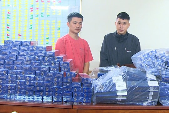 Khởi tố, bắt tạm giam 3 đối tượng mua bán thuốc lá nhập lậu
