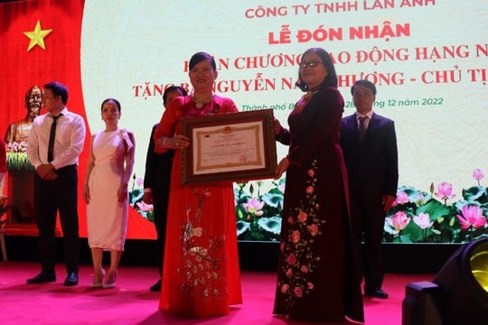 Doanh nhân Nguyễn Nam Phương được tặng Huân chương Lao động hạng Nhì 