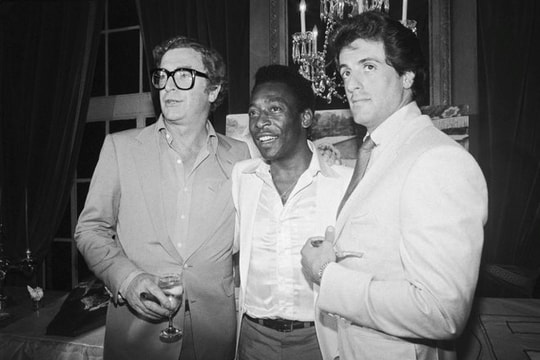 Sylvester Stallone và các ngôi sao thế giới tưởng nhớ Pele