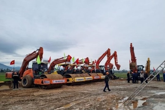 Đồng loạt khởi công 12 dự án thành phần cao tốc Bắc Nam