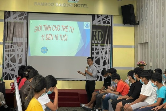 Cảnh báo người trẻ bỏ điều trị HIV, gia tăng lây nhiễm trong cộng đồng
