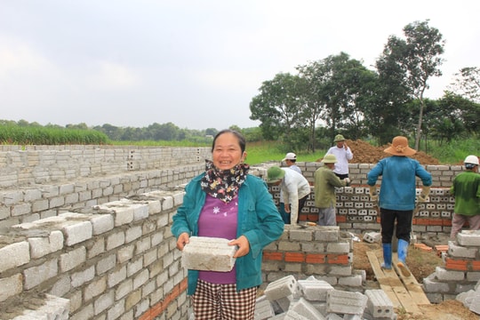 Hạnh phúc vỡ òa khi được đón Tết...trên bờ