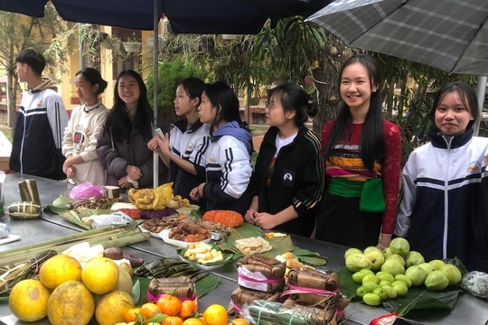 Nhộn nhịp “Phiên chợ vùng cao” giữa lòng thành phố