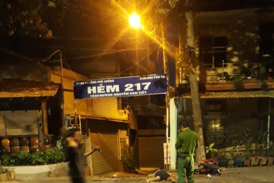 Bình Dương: Nghi vấn đánh hội đồng hậu quả 2 người thương vong