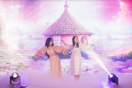 Voyage d’ELLIE – show diễn hoành tráng với thông điệp “Thời trang là nghệ thuật và văn hóa”