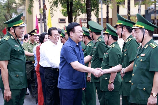 Chủ tịch Quốc hội Vương Đình Huệ thăm, chúc Tết tại tỉnh An Giang
