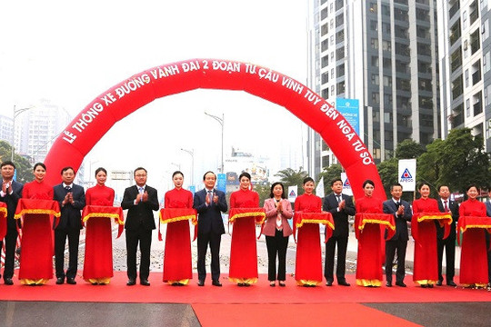 Hà Nội: Thông xe đường Vành đai 2 trên cao, đoạn từ cầu Vĩnh Tuy đến Ngã Tư Sở