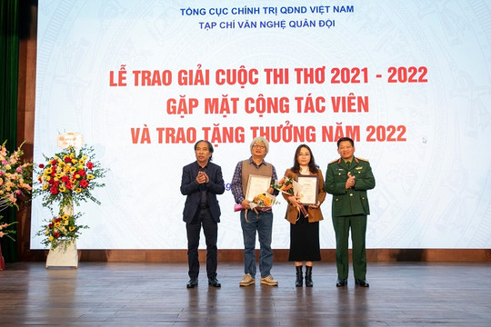 Hơn 10000 tác phẩm dự thi cuộc thi thơ trên Tạp chí Văn nghệ Quân đội