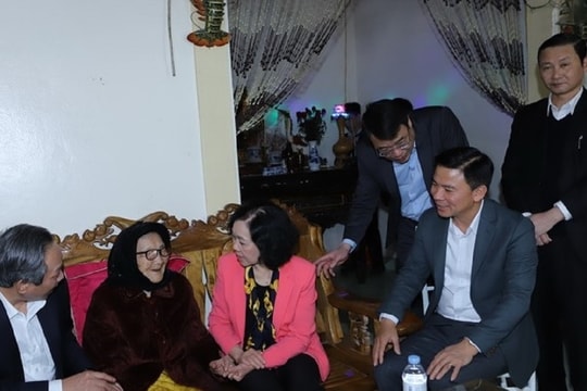 Trưởng Ban Tổ chức Trung ương Trương Thị Mai chúc Tết tại Thanh Hóa