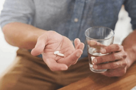 Hệ lụy khôn lường khi lạm dụng thuốc giải rượu