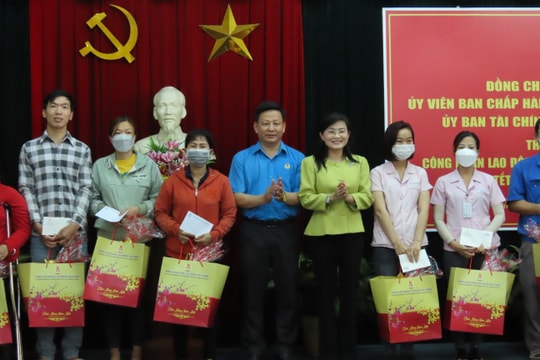 Chợ Tết công đoàn dành cho người lao động
