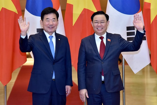 Chủ tịch Quốc hội Vương Đình Huệ đón, hội đàm với Chủ tịch Quốc hội Hàn Quốc