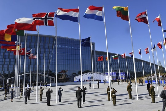 NATO ký biên bản ghi nhớ thành lập trung tâm vũ trụ chất lượng cao