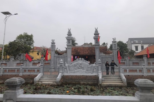Thăm Đền thờ nhà sử học Lê Văn Hưu