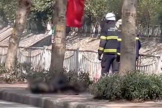 Hà Nội: Người phụ nữ tự thiêu, nghi có biểu hiện trầm cảm