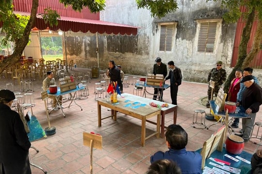 Chùa Thông, Động Hồ Công nơi thân phụ của đại thi hào Nguyễn Du đề chữ