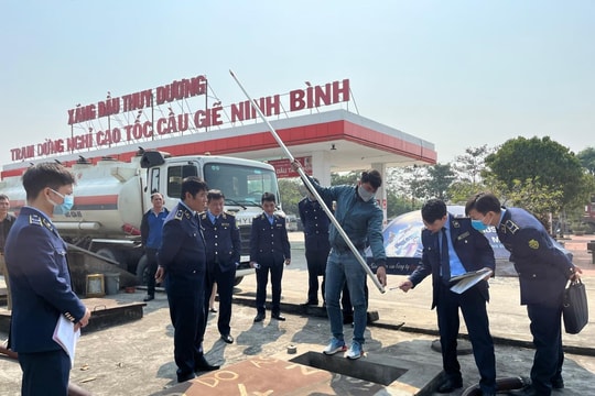 Hàng loạt cơ sở xăng dầu tại Ninh Bình, Hà Nam bị xử phạt